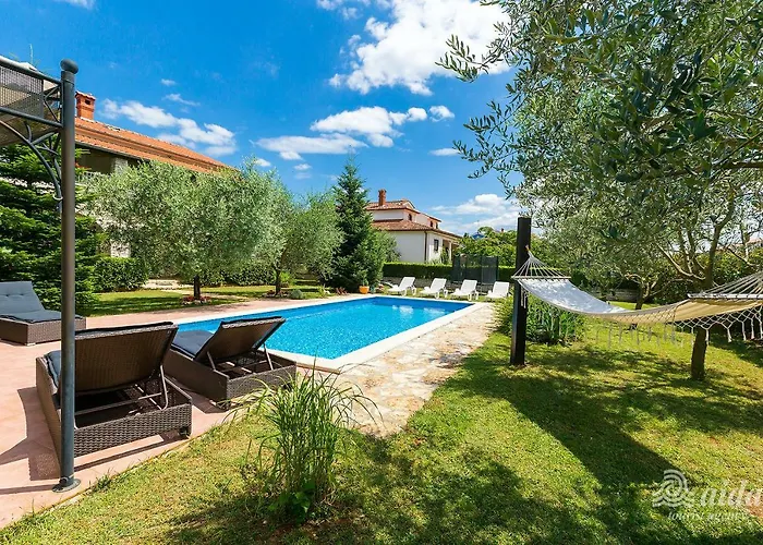 Family Vacation Villa *