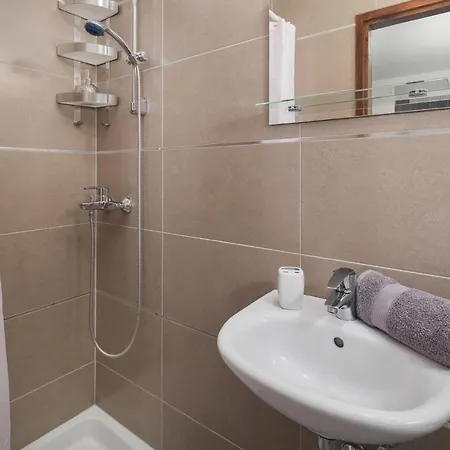 Family Vacation * Žbandaj